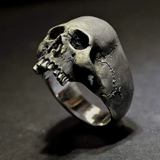 The Broken Oath Skull Ring – A Relic of Betrayal & Fate